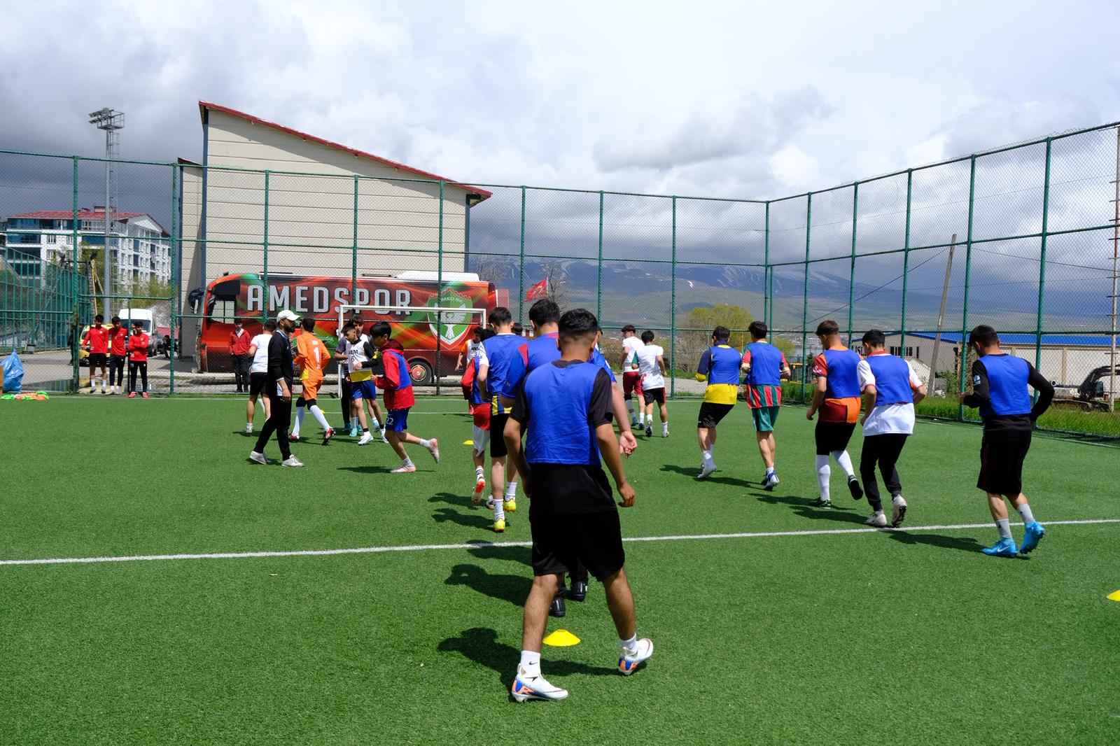Altyapı yapılanmasını güçlendirmek ve geleceğin sporcularını keşfetmek amacıyla düzenlenen Bitlis-Muş