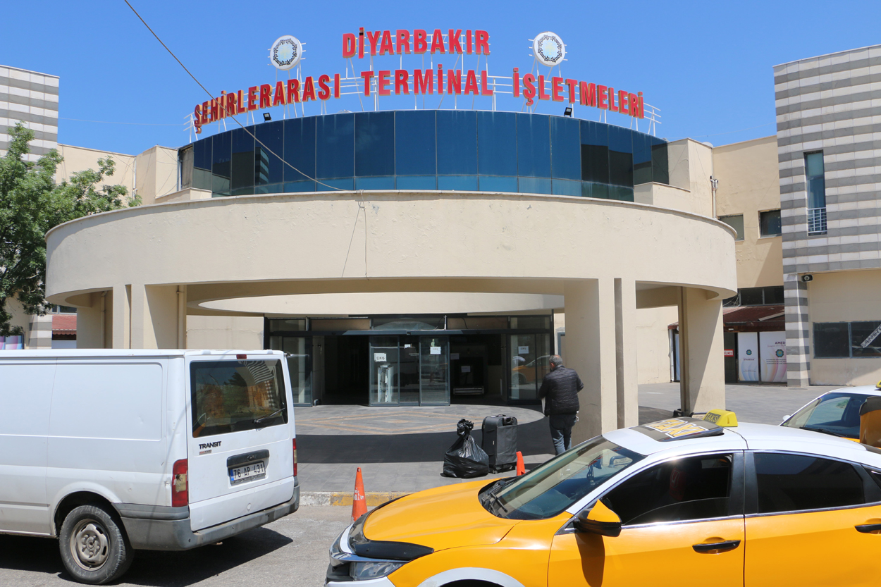  Diyarbakır otogarında firmalar bayram tatili için son günlerden umutlu