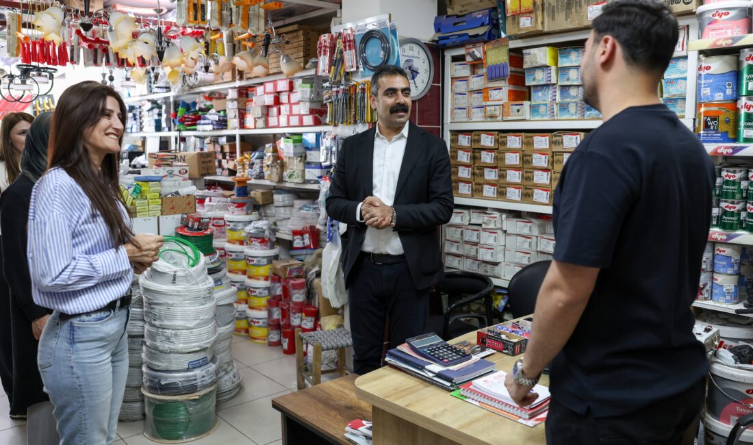 Diyarbakır Büyükşehir Belediyesi Eşbaşkanları Serra Bucak ve Doğan Hatun, Kayapınar