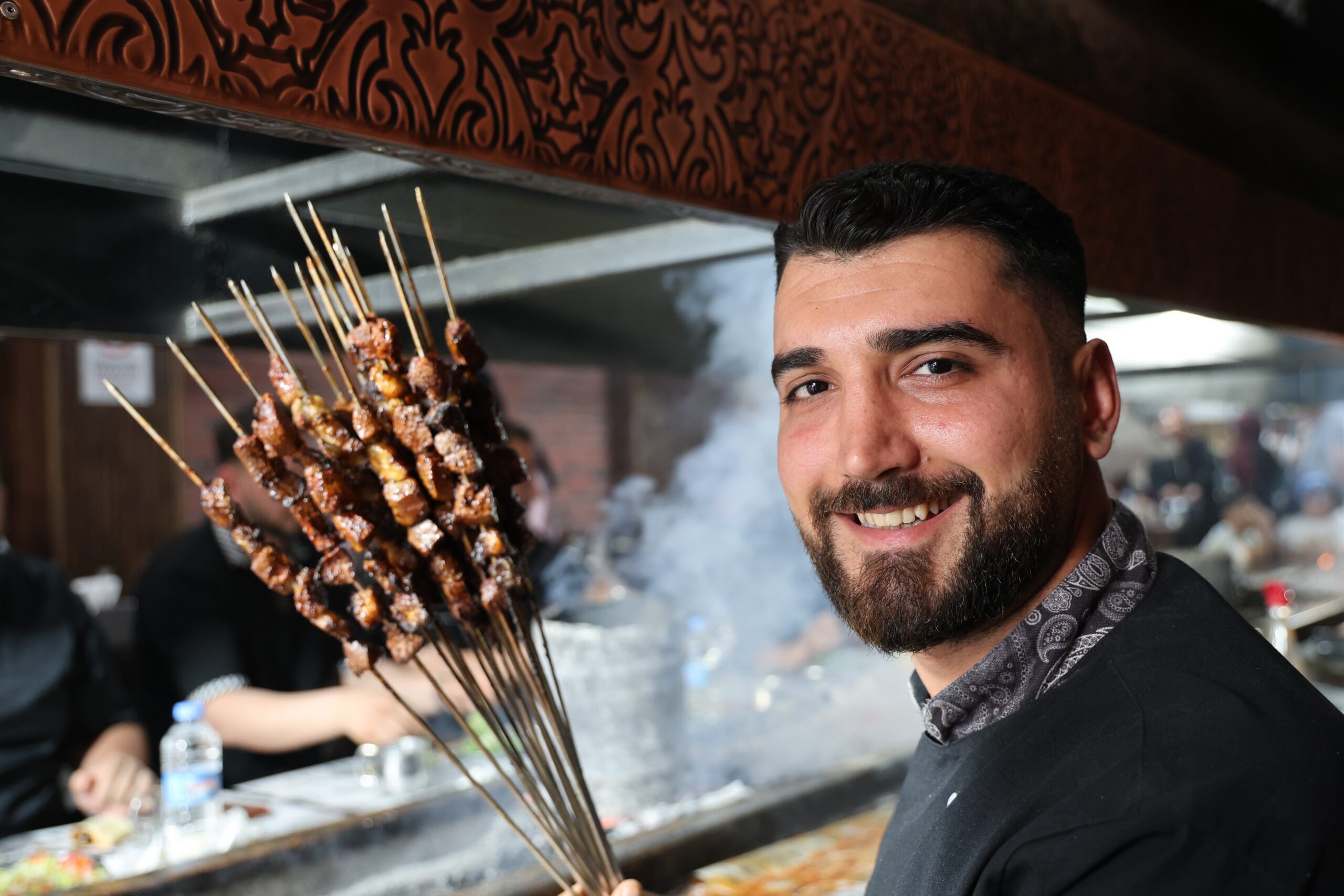 Diyarbakır turist akınına uğrayınca en çok tercih edilen ciğer kebabı