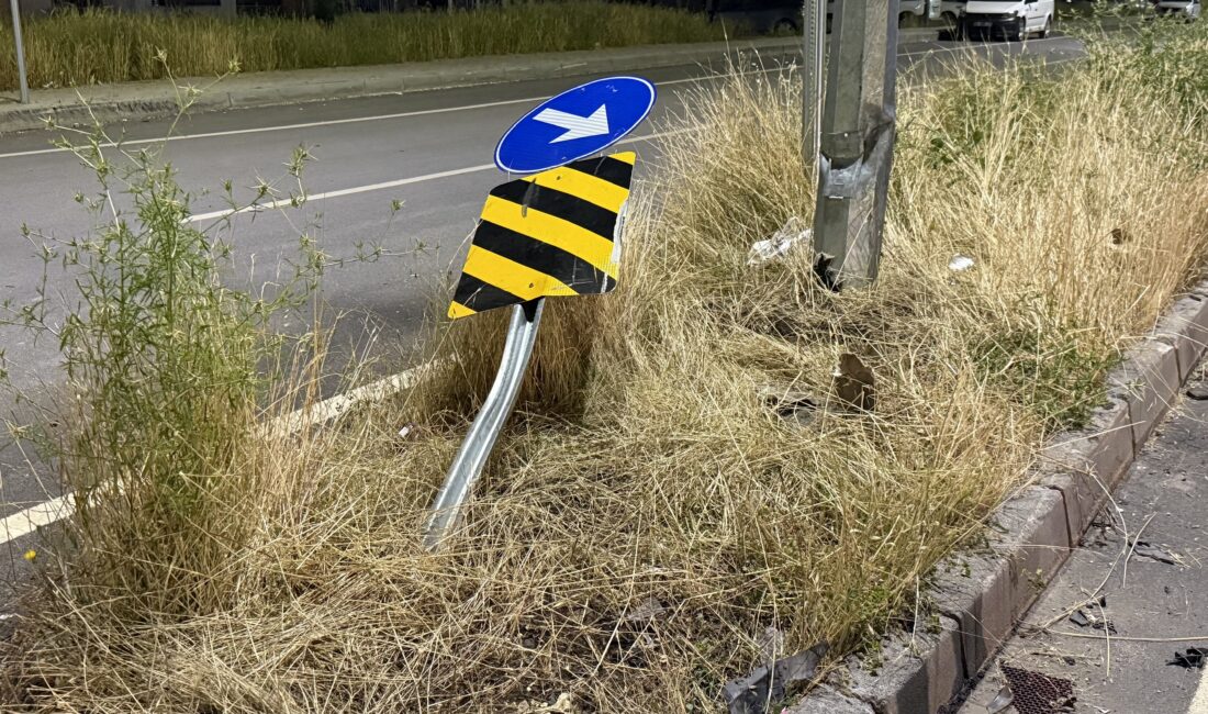 Diyarbakır’ın merkez Bağlar ilçesinde halk otobüsü ile otomobilin çarpıştığı kazada