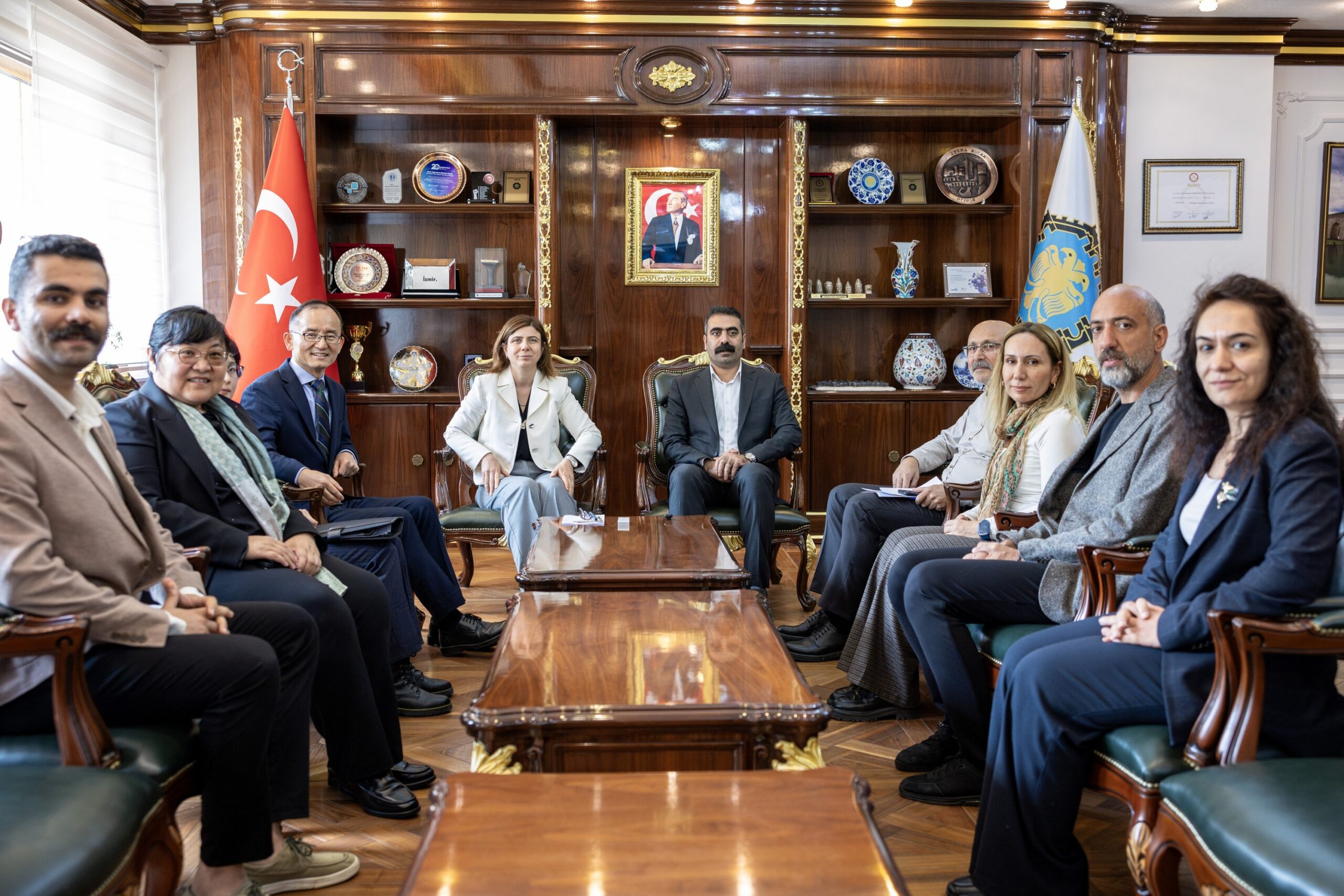 Çin Halk Cumhuriyeti’nin Ankara Büyükelçisi Jiang Xuebin ve beraberindeki heyet,