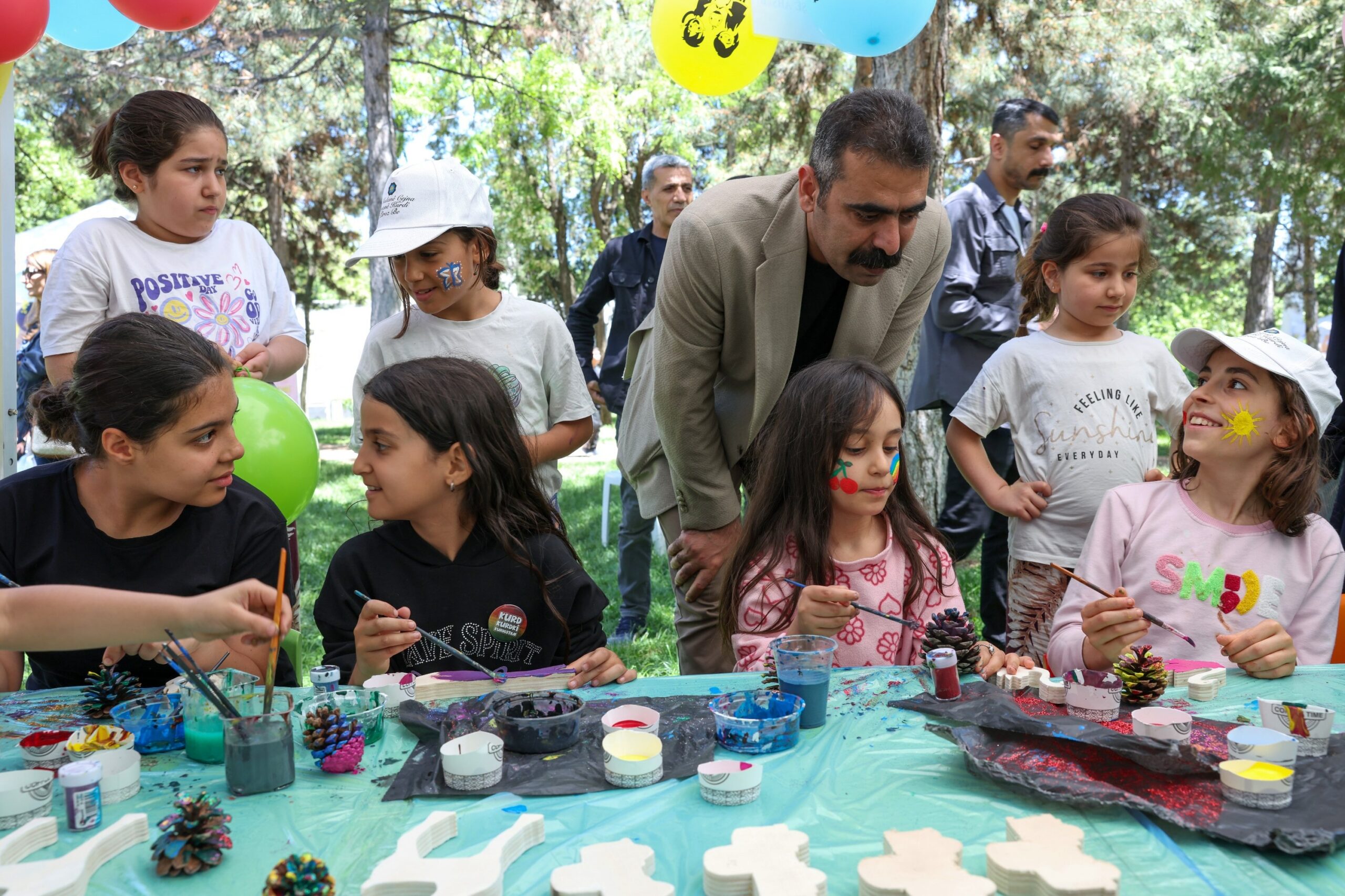 Diyarbakır Büyükşehir Belediyesinin 15 Mayıs Kürt Dil Bayramı kapsamında düzenlediği