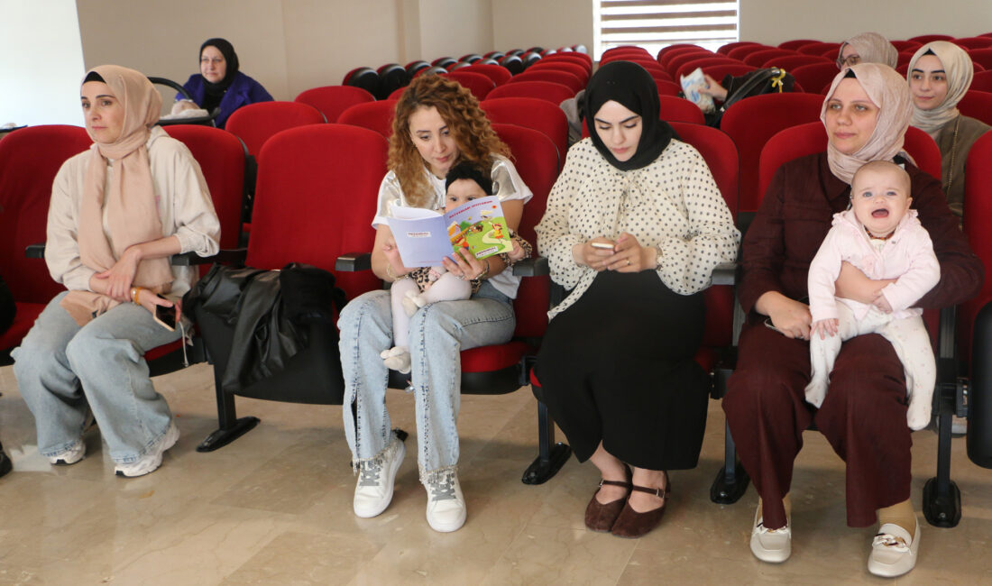 Memorial Diyarbakır Hastanesi tarafından düzenlenen lohusa toplantısında kadın sağlığı, doğum