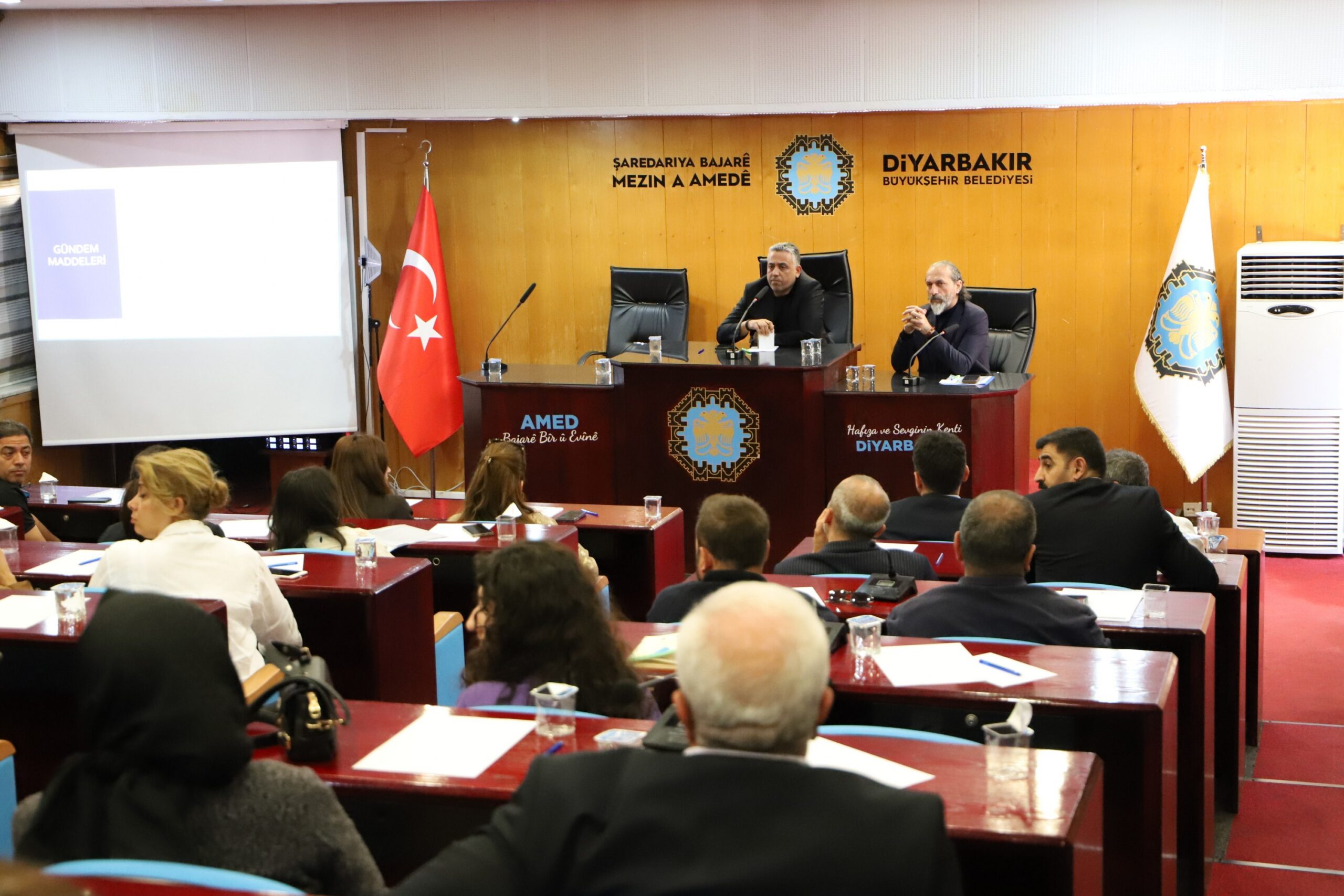 Diyarbakır Büyükşehir Belediyesinin İSG Koordinasyon Kurulu Toplantısı’nda çalışan sağlığı, iş