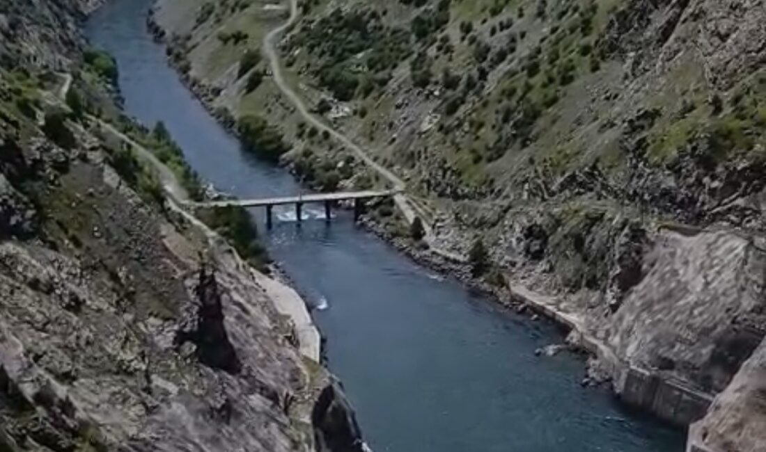 Diyarbakır'ın Çüngüş ilçesi ile Malatya'nın Pötürge ilçesini birbirine bağlayan, Fırat