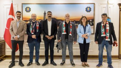 Katalan hak örgütü CIEMEN heyeti, Diyarbakır Büyükşehir Belediyesini ziyaret ederek