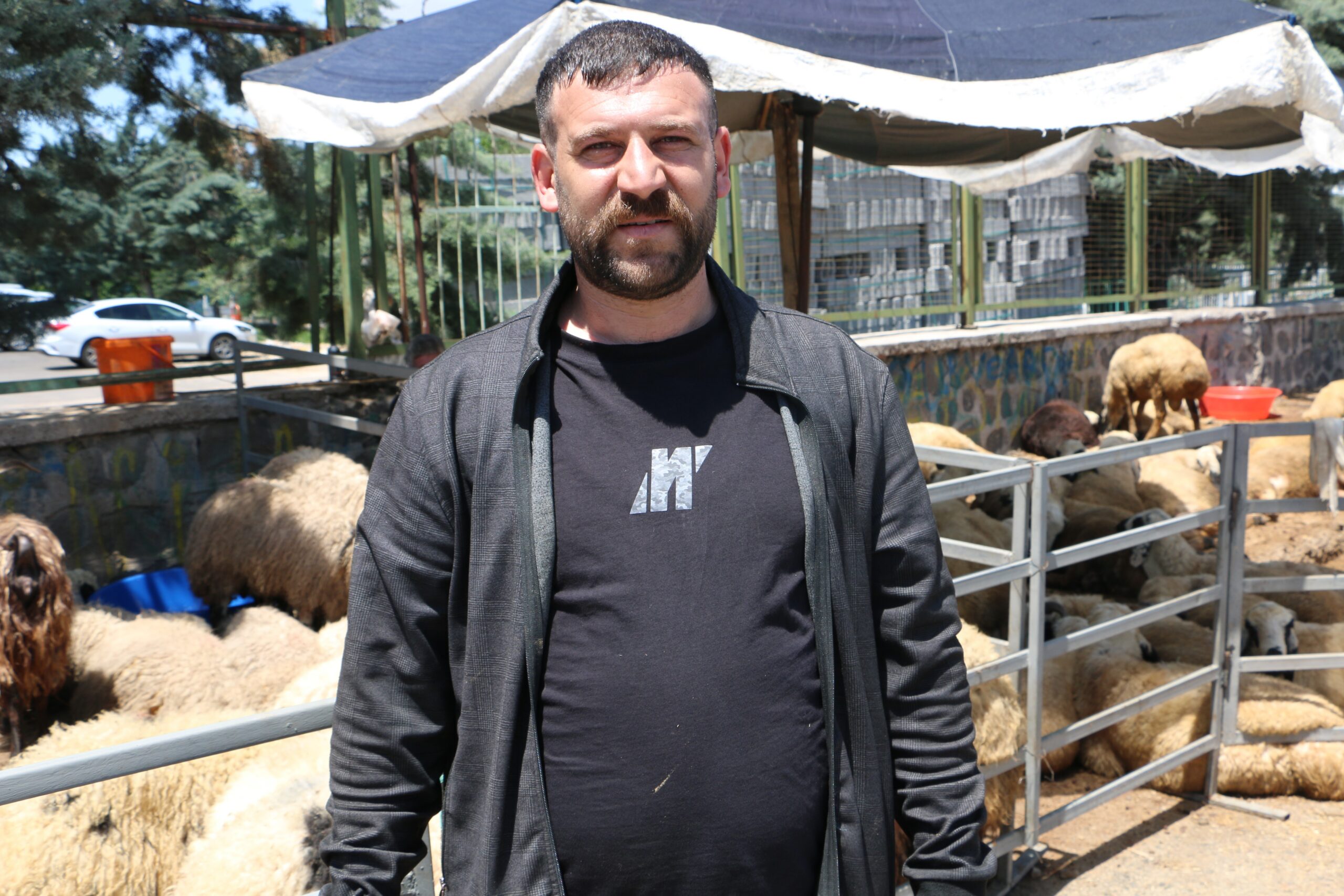 Diyarbakır'da kurban pazarında sessizlik hakim