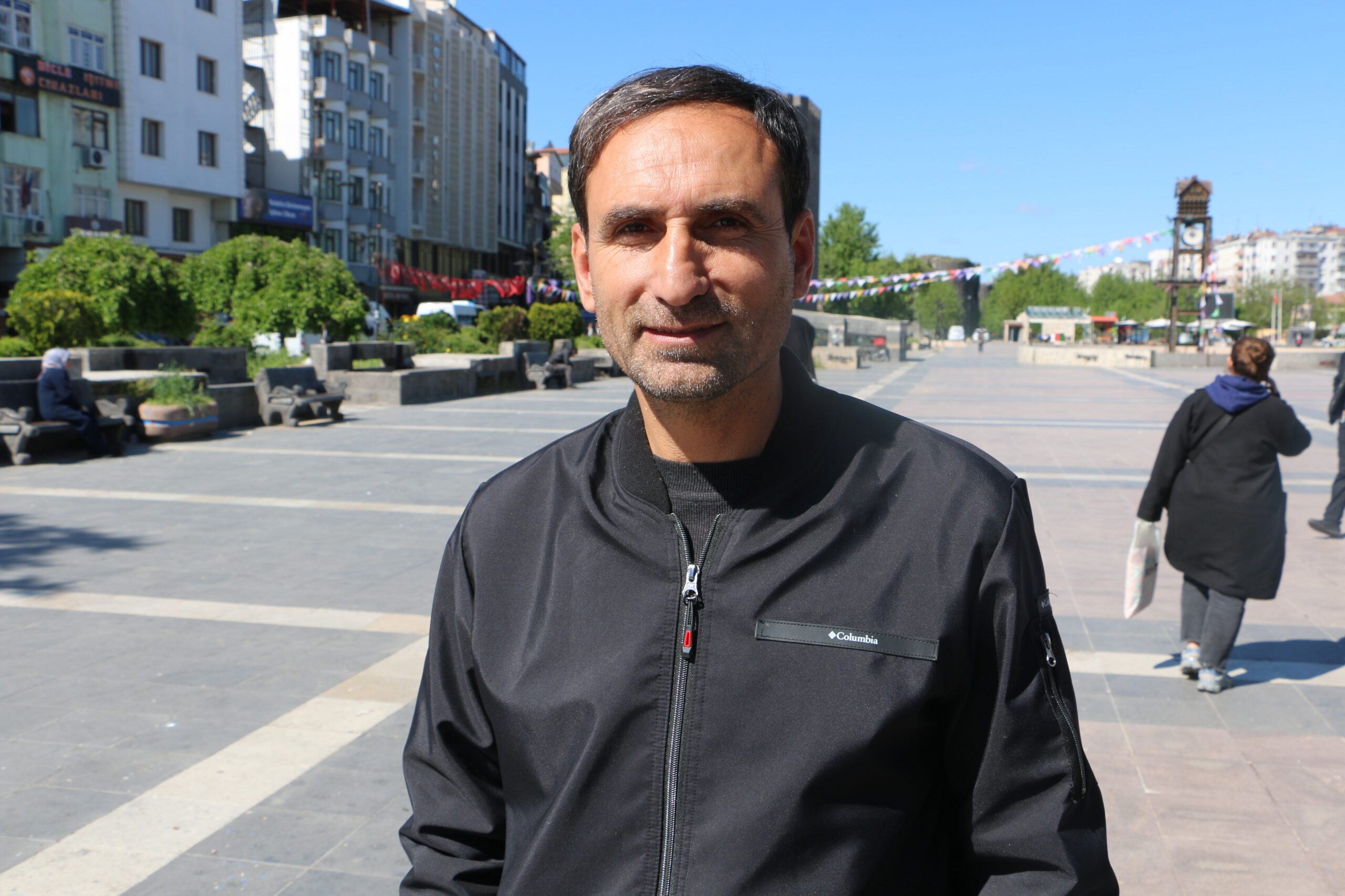 Fenerbahçe Spor Kulübü başkan adaylığını açıklayan Aziz Yıldırım’a en büyük