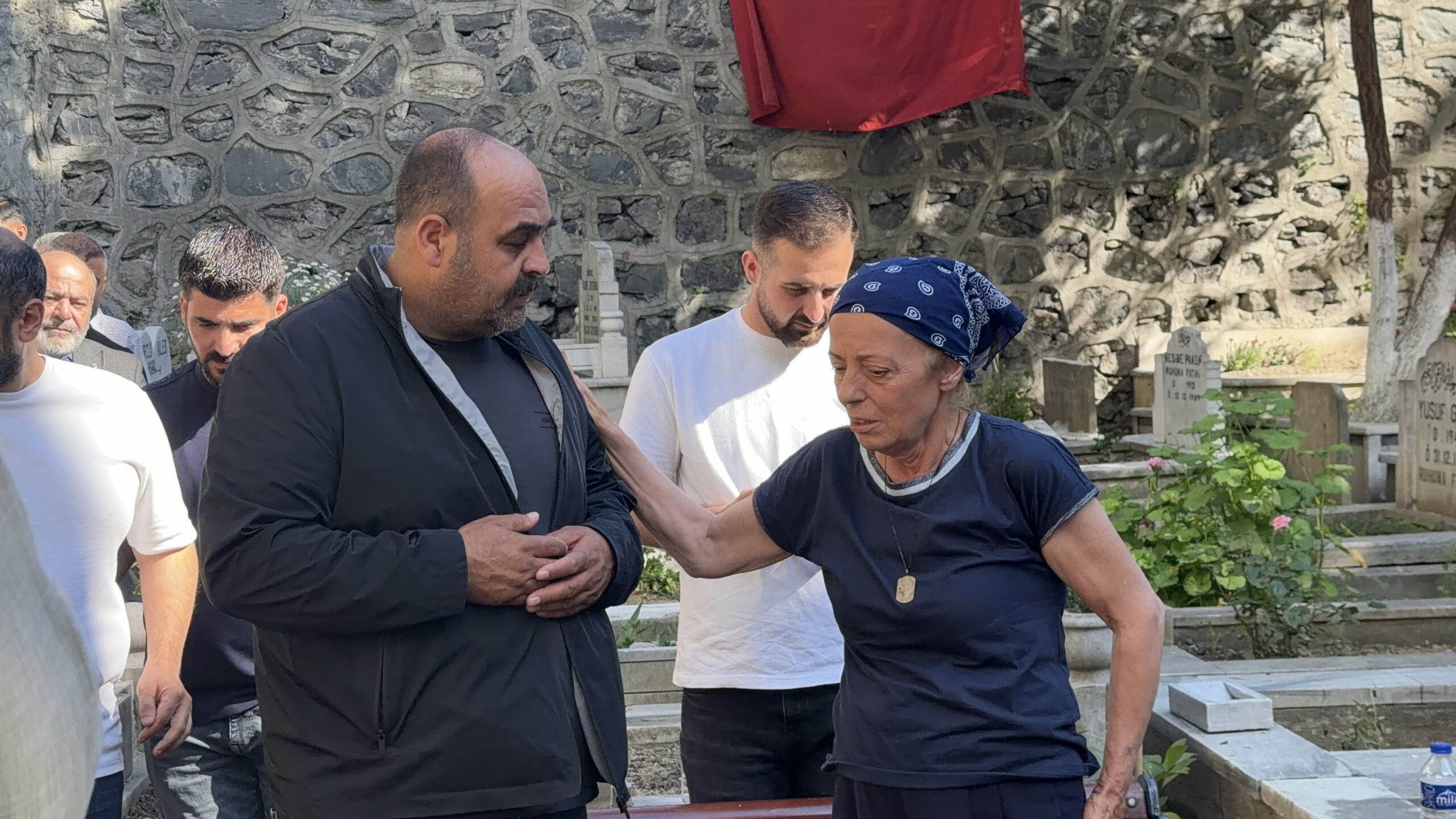 Narin Güran'ın acılı babası Arif Güran ile ağabeyi Baran Güran