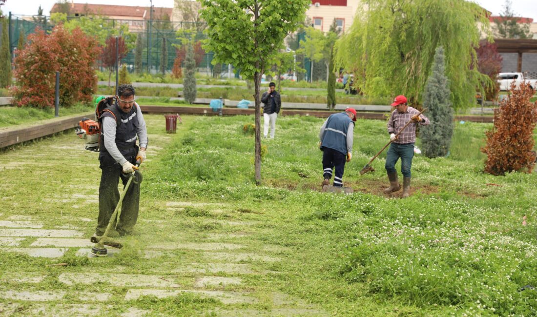 Diyarbakır Büyükşehir Belediyesi, kent genelindeki parklar, bahçeler, çocuk oyun alanları