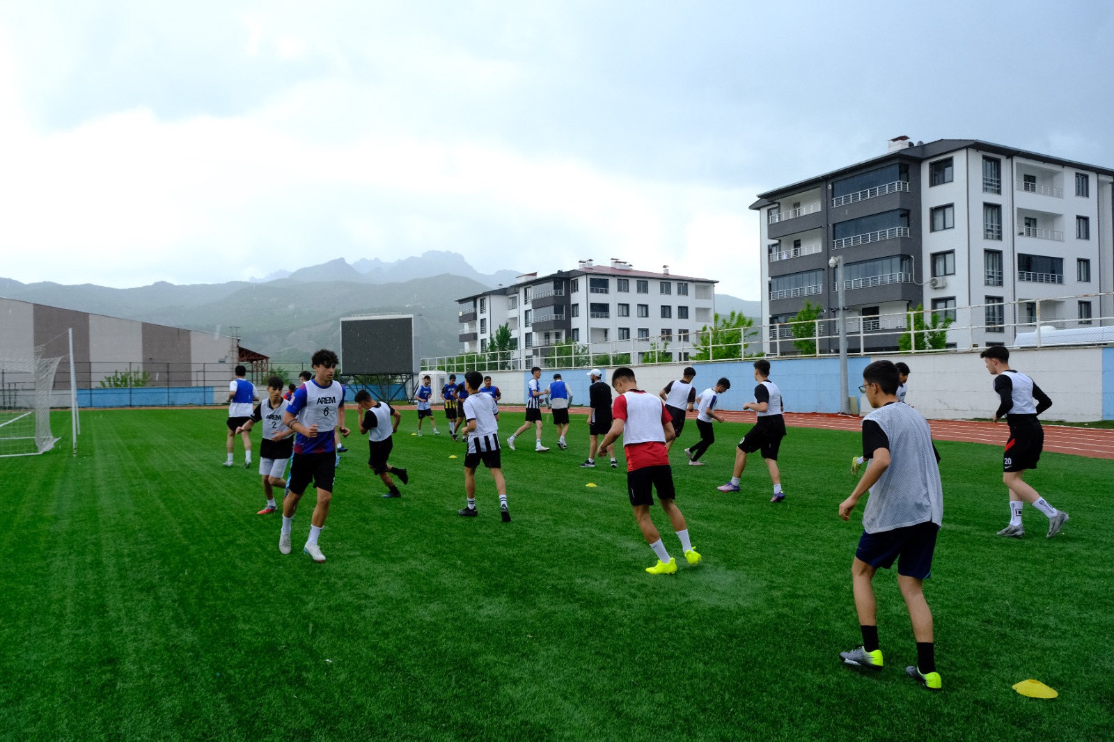 Amedspor Kulübün altyapısını güçlendirmek ve geleceğin sporcularını keşfetmek amacıyla düzenlenen