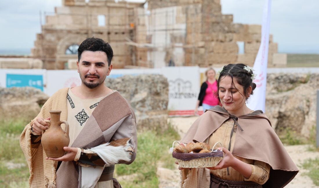 Diyarbakır’ın Çınar ilçesinde bulunan 3 bin yıllık Zerzevan Kalesinde, Roma