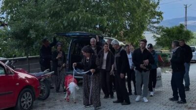 Vatani görevi nedeniyle Diyarbakır'da bulunan genç Kurban Bayramı'nda genç nişanlısına