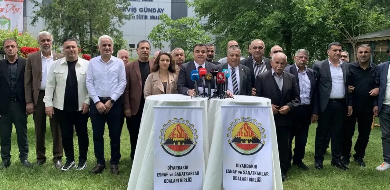 Diyarbakır Esnaf ve Sanatkarlar Odaları Birliği Başkanı Alican Ebedinoğlu, esnafın