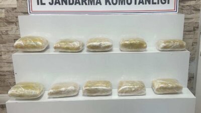 Diyarbakır'da jandarma ekiplerince düzenlenen operasyonda 198 kilo uyuşturucu madde ele