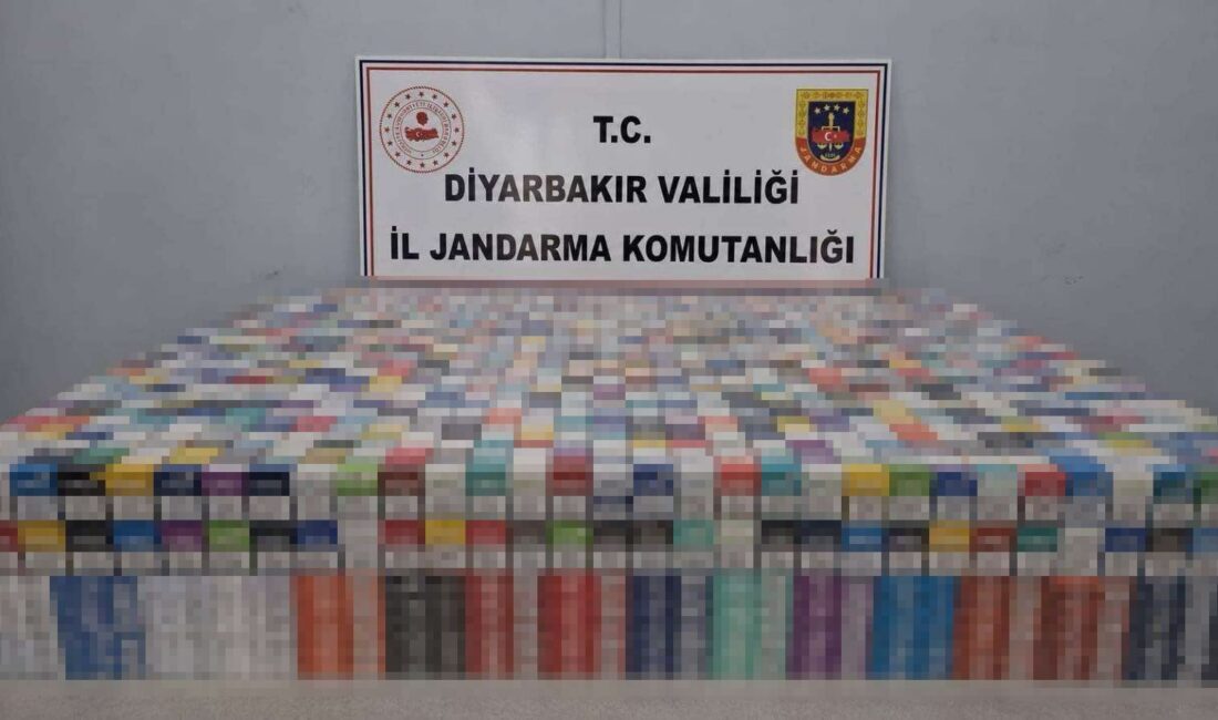 Diyarbakır’da jandarma ekiplerince düzenlenen kaçakçılık operasyonlarında 40 bin 84 paket