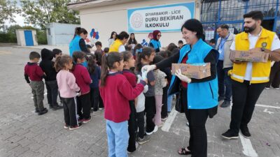 Diyarbakır Büyükşehir Belediyesi, Dünya Süt Haftası kapsamında Lice ilçesindeki ilkokul
