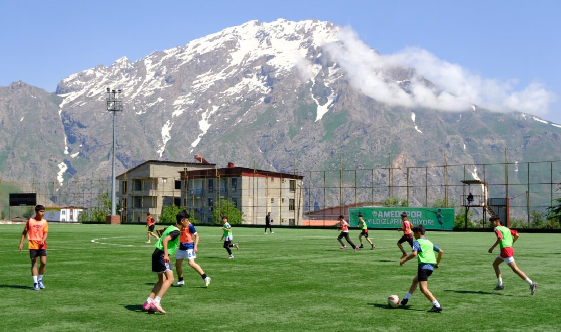 Amedspor’da kulübün altyapı yapılanmasını güçlendirmek ve geleceğin futbolcularını keşfetmek amacıyla