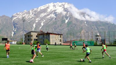 Amedspor’da kulübün altyapı yapılanmasını güçlendirmek ve geleceğin futbolcularını keşfetmek amacıyla