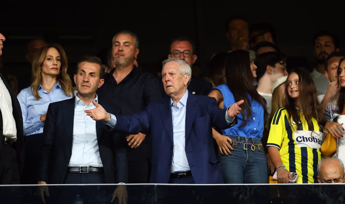  Fenerbahçe Spor Kulübü'nde Aziz Yıldırım, 15. kez girdiği başkanlık