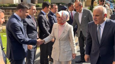 Aile ve Sosyal Hizmetler Bakanı Mahinur Özdemir Göktaş, Diyarbakır Valiliğini