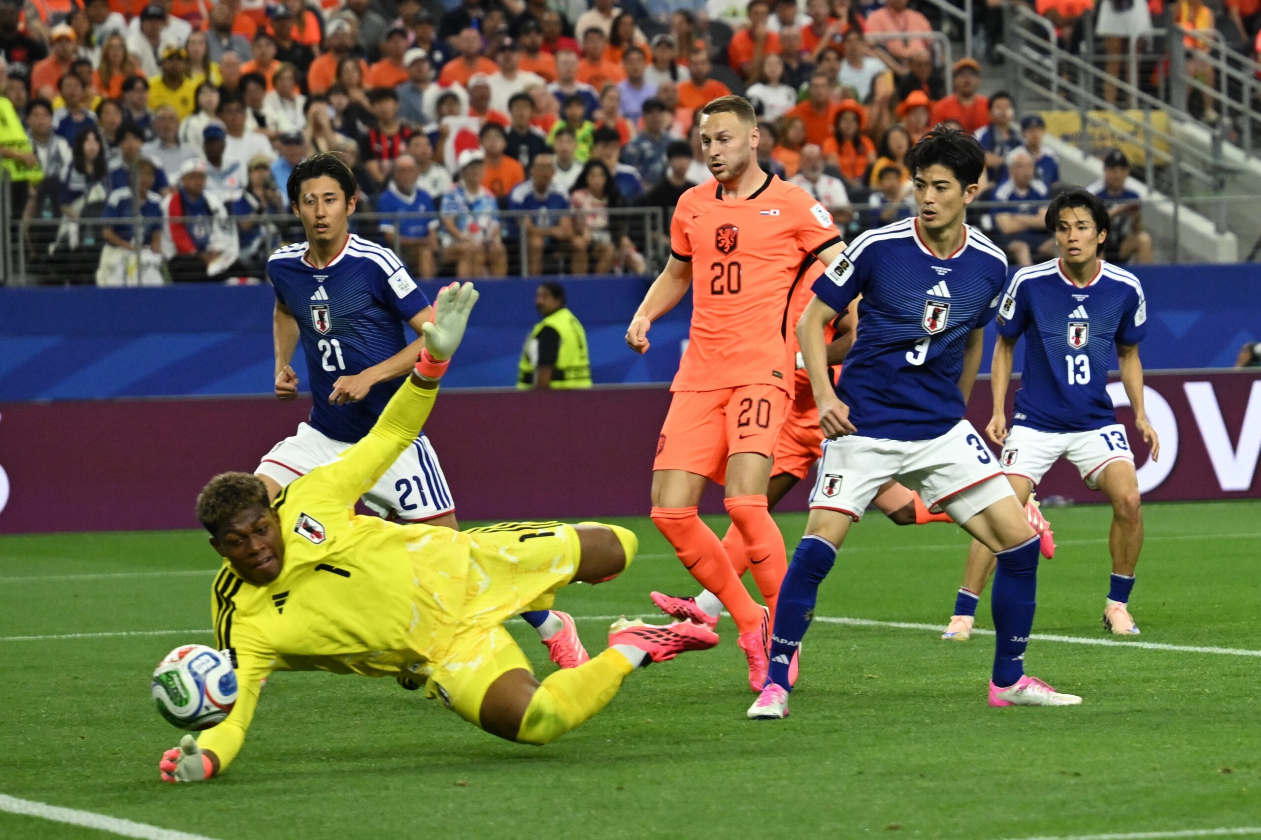 Dünya Kupasında Hollanda kaçtı, Japonya yakaladı
