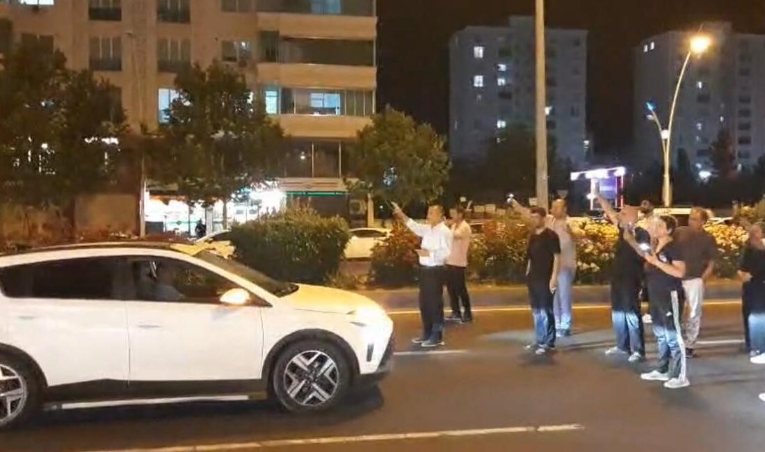 Diyarbakır’da Yeni Stadyum yolunda yaşanan ölümlü trafik kazaları vatandaşları sokağa