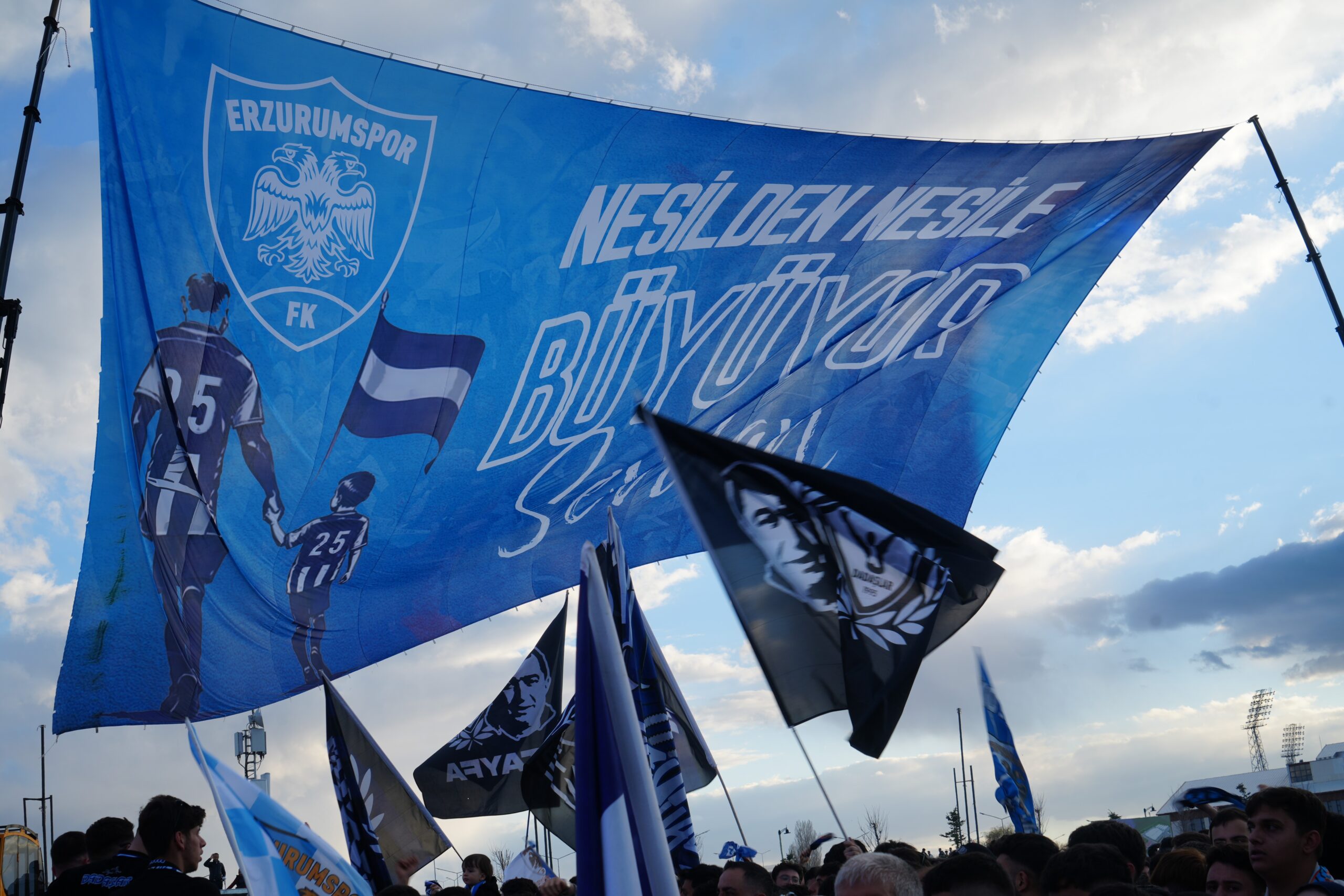 Diyarbakır’da Erzurumspor bayrağı asılması için resmi başvuru