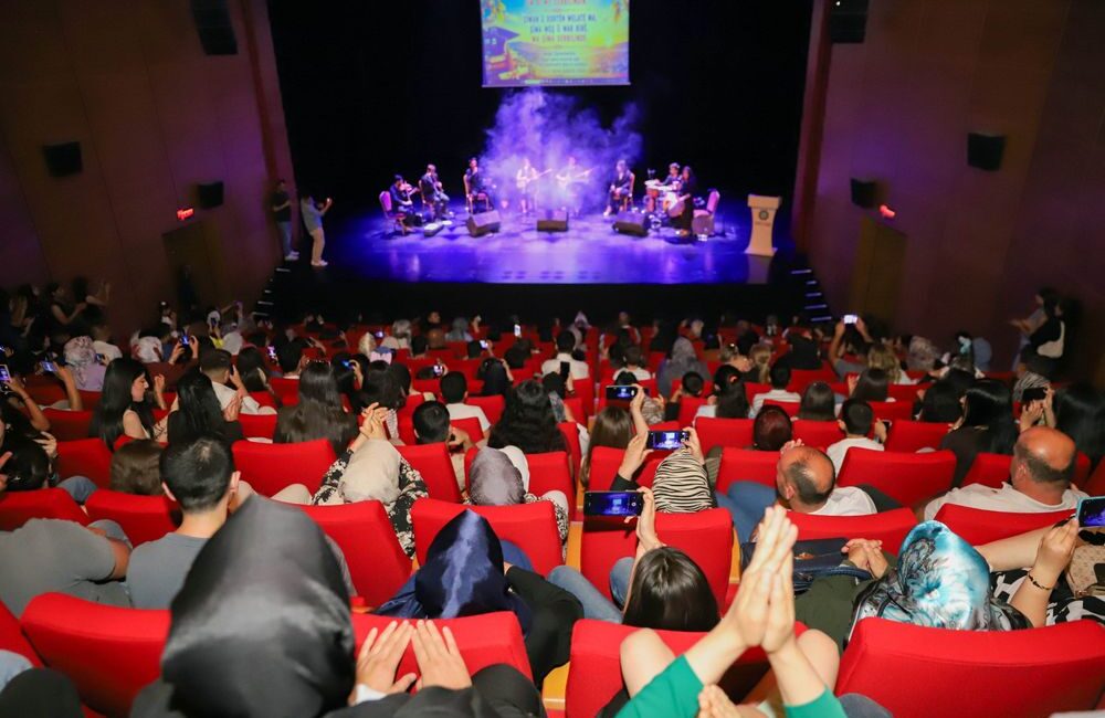 Diyarbakır Büyükşehir Belediyesi, Akademi Sur Etüt Merkezi’nden faydalanan öğrenciler için
