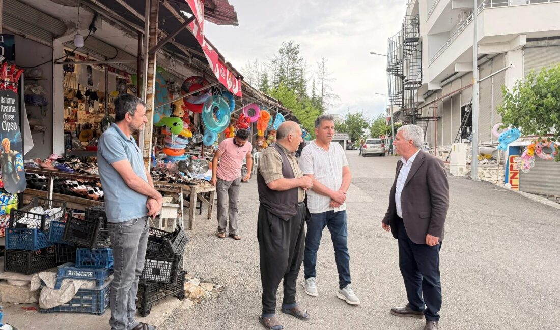 Diyarbakır’ın Çermik İlçe Belediye Başkanı Şehmus Karamehmetoğlu, vatandaşlarla bir araya