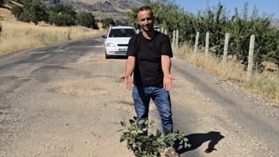 Diyarbakır'ın Çermik ilçesindeki Haseran bölgesi grup yolu, vatandaşların ilginç yöntemi