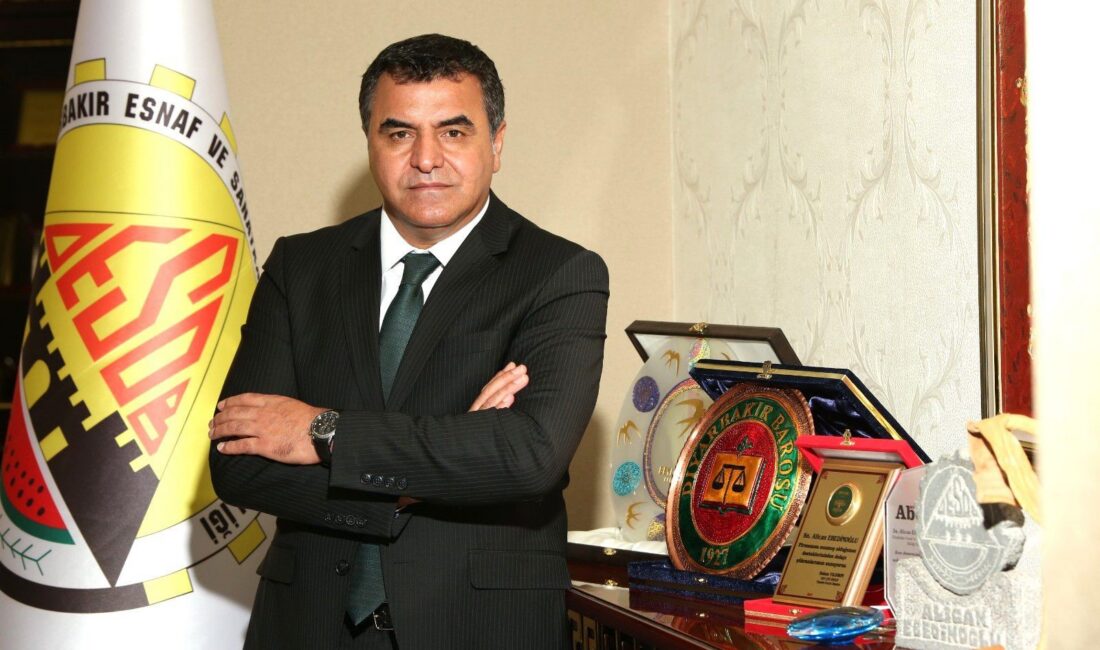 Diyarbakır Esnaf ve Sanatkarlar Odaları Birliği (DESOB) Başkanı Alican Ebedinoğlu,
