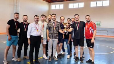 Diyarbakır'ın Dicle ilçesinde düzenlenen kurumlar arası voleybol turnuvasının şampiyonu belli