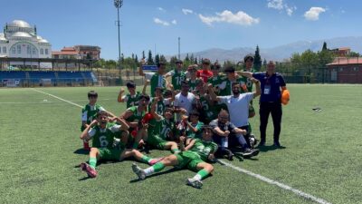 Malatya’da düzenlenen U15 Türkiye Şampiyonası ikinci tur müsabakalarında rakiplerini geride