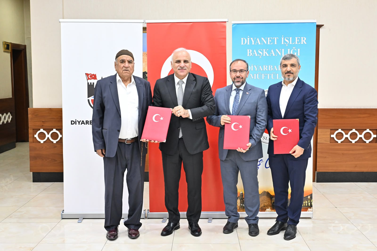 Diyarbakır Valiliği , İl Müftülüğü ile Özkılıç Eğitim Kültür ve