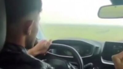 Diyarbakır’ın Çınar ilçesinde, nişan dönüşü sürücüsünün direksiyon hakimiyetini kaybetmesi sonucu