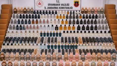Diyarbakır'da jandarma ekiplerince düzenlenen kaçakçılık operasyonlarında 46 kişiye işlem yapıldı.
