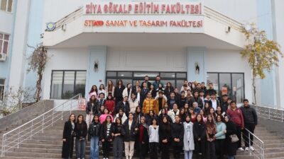 2025-2026 Eğitim-Öğretim Yılı itibarıyla yüzlerce lise öğrencisi, rehber öğretmenleri eşliğinde