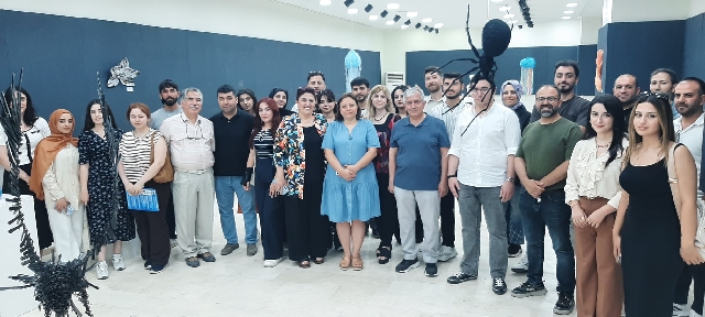 Diyarbakır’da öğrenciler atık malzemeleri sanata dönüştürdü