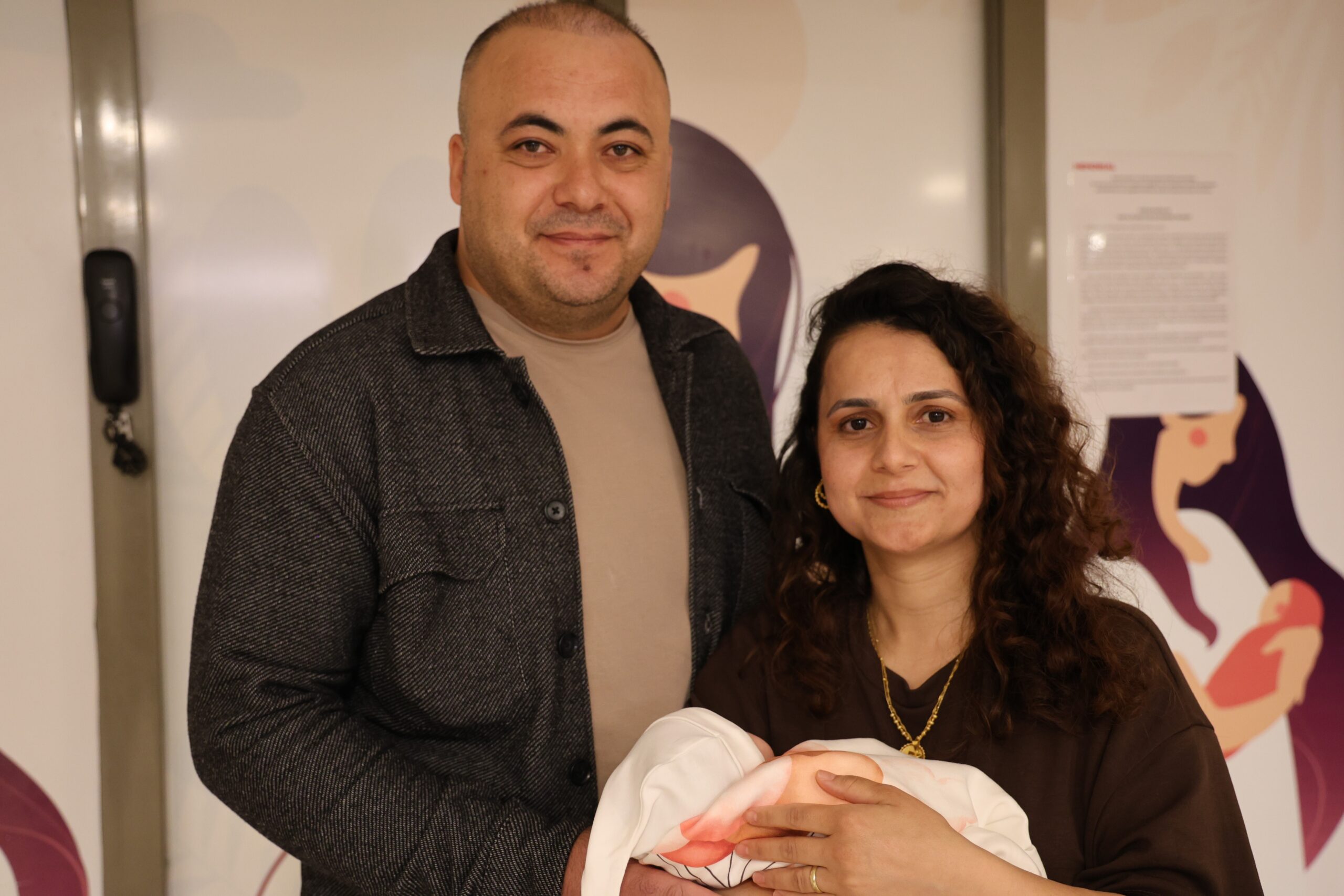 Organları karnının dışında gelişen bebek Diyarbakır’da sağlığına kavuştu