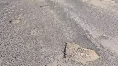 Diyarbakır'ın Çermik ilçesi Haseran bölgesindeki kırsal mahalle yollarında kış aylarındaki