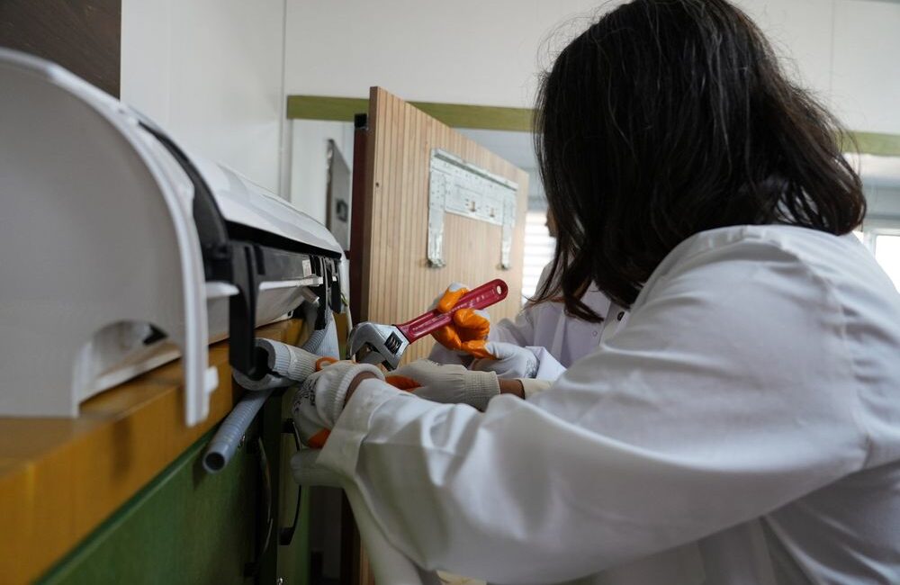 Diyarbakır Büyükşehir Belediyesi, kadınların teknik alanlarda mesleki beceri kazanmasını desteklemek