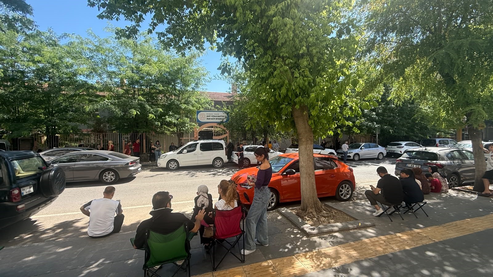 Diyarbakır'da 27 bin 975 öğrenci LGS heyecanı yaşayacak. Ailesine kimliğe
