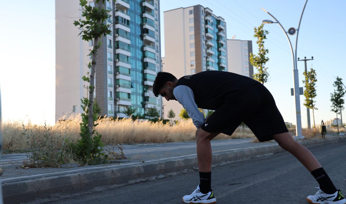 Amed Sportif Faaliyetler U19 takımında top koşturan Abdussamed Çapras, gönül