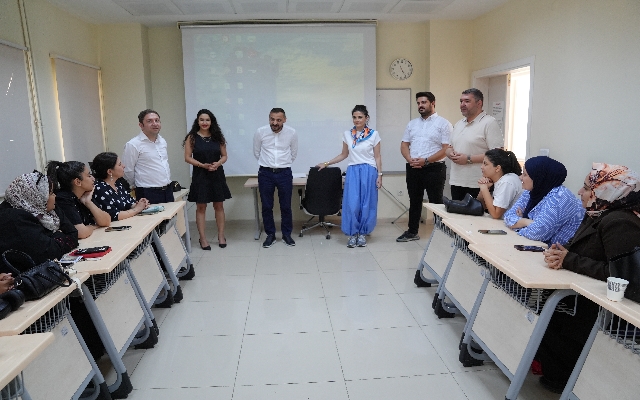Dicle Üniversitesi öğrencilerinin istihdam olanaklarını artırmak ve çağrı merkezi sektörüne
