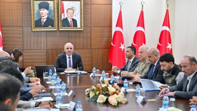 Diyarbakır’da Vali Murat Zorluoğlu başkanlığında, kent genelinde hasat döneminin başlamasıyla