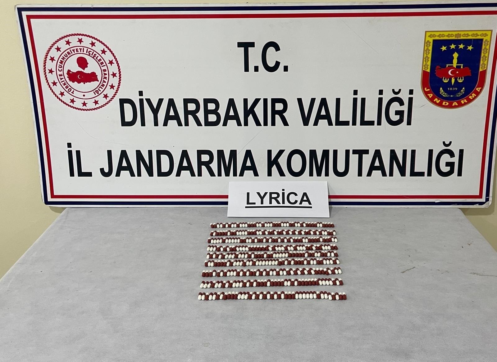Diyarbakır’da 10 kilo esrar yakalandı
