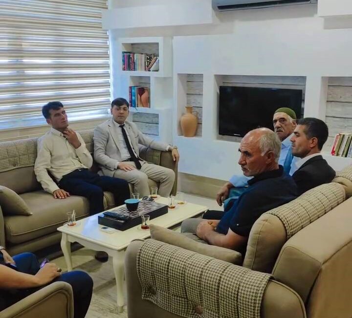 Diyarbakır'ın Çermik ilçesinde Kalaç Mahallesi'nden Akgün ailesi ile Kuyu Mahallesi'nden