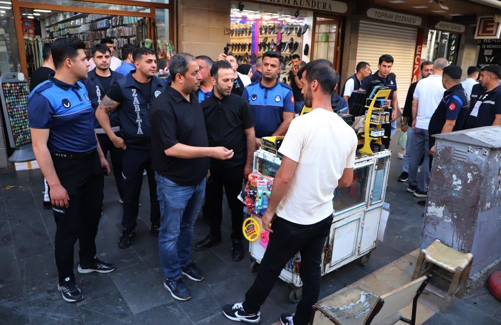 Diyarbakır Büyükşehir Belediyesi ile Sur Belediyesi zabıta ekipleri, Dağkapı Dörtyol